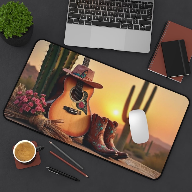 Tech Accessories To Gift - Mouse pad de guitarra do deserto,