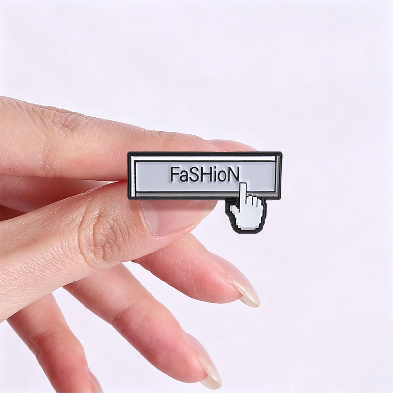 Pins de Esmalte e Broches de L - Tech Accessories To Gift avaliação e preço
